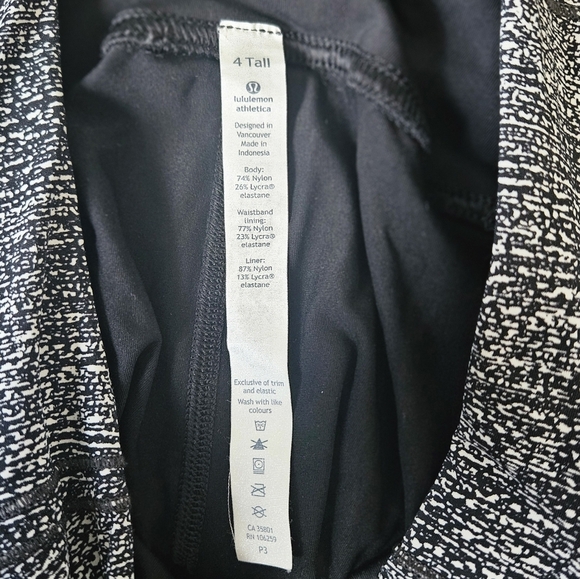 Lululemon Air Time Black/White Lost In Pace Skirt Size 4 Tall - Picture 8 of 8